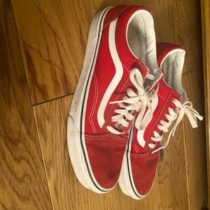 Red low top Vans with white logo and laces❤️ 🤍